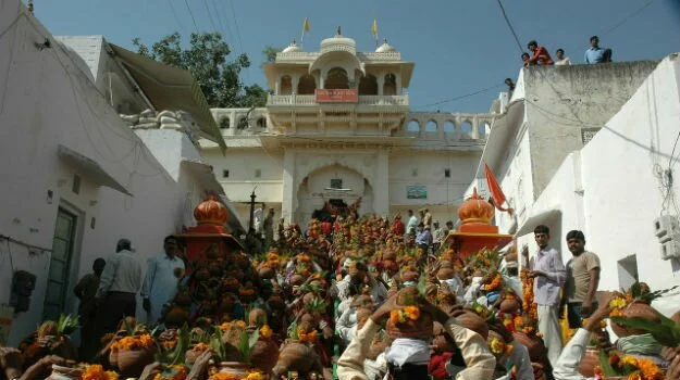 Brahama Temple, Pushkar / जगतपिता ब्रहमा मंदिर, पुष्कर, राजस्थान (भारत)